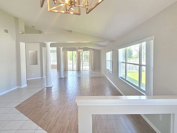 5th image of 6755 Ferri Cir