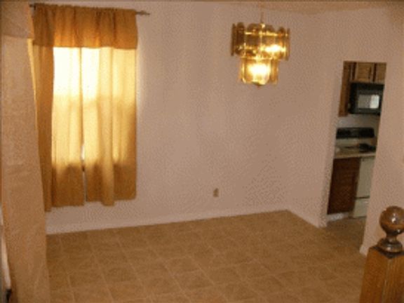 4th image of 6785 Holt Dr