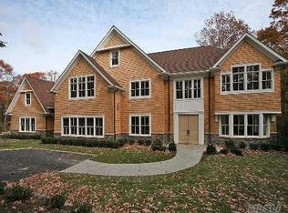 7 The Cmns, Cold Spring Harbor, NY 11724