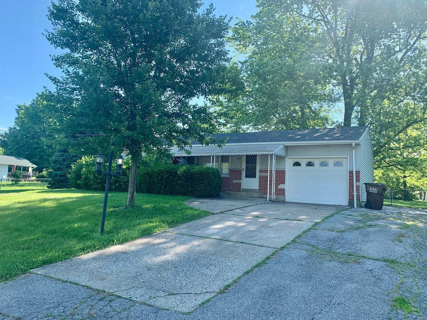 67 David Dr photo 1