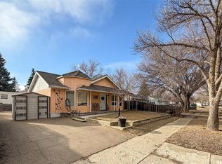118 Cedar Ave N, Eastend, SK S0N0T0