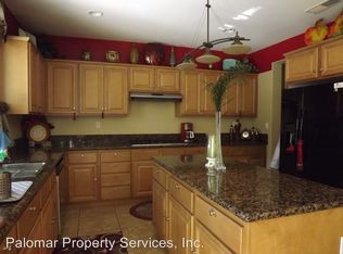 5319 Willow Walk Rd, Oceanside, CA 92057