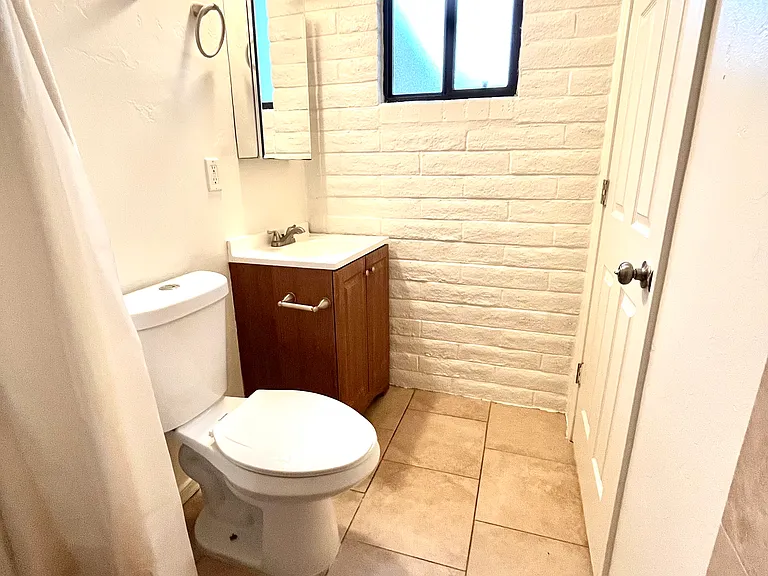 810 E Graybill Dr — Photo 9