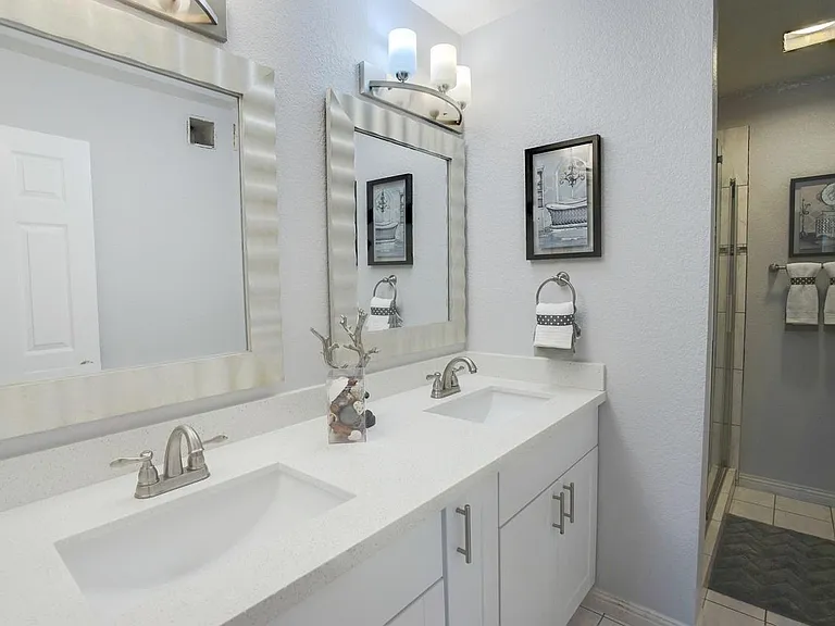 5998 N 78th St #218 — Photo 14