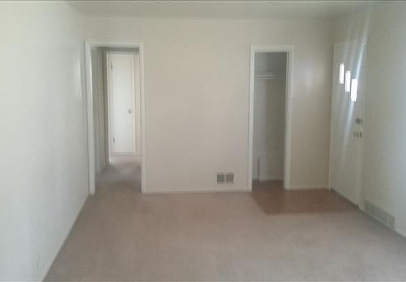 2nd image of 2105 Van Buren St