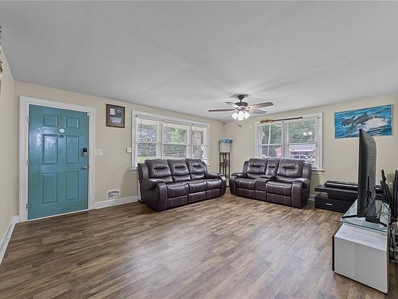 3rd image of 2856 Flag Rd