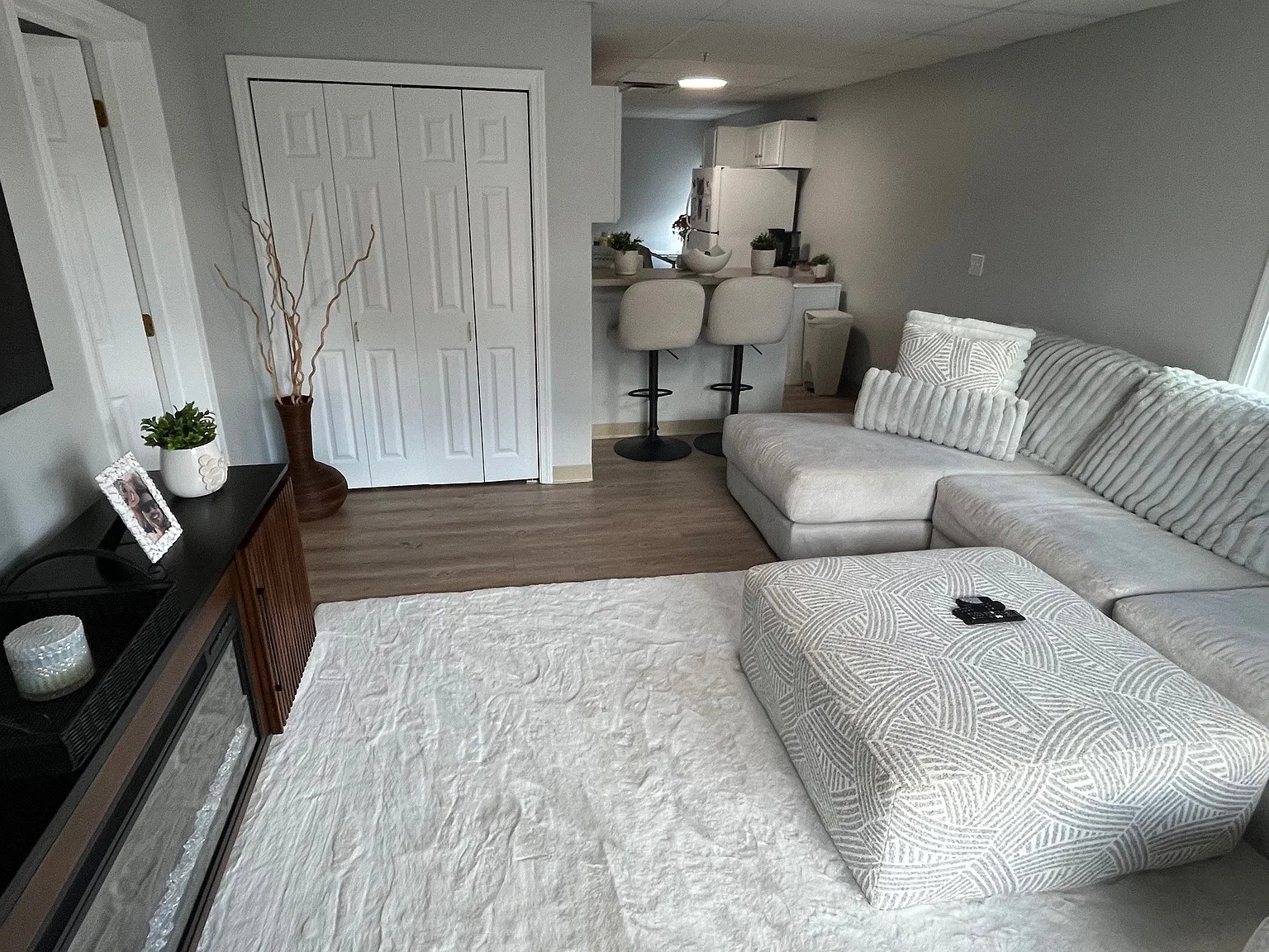 1 bed, 725 sqft, $1,950 — Photo 2