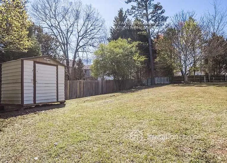 960 Camden Hill Ct — Photo 4