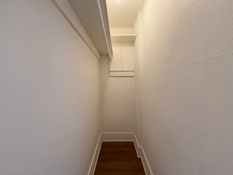 2388 Linden Ave #2388 — Photo 7