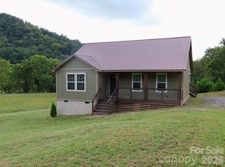 3240 Old Henson Cove Rd, Canton, NC 28716