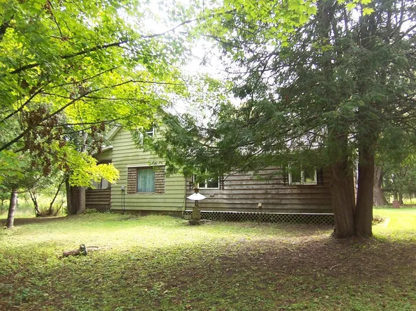 11551-4 Towns Rd, Gillett, WI 54124