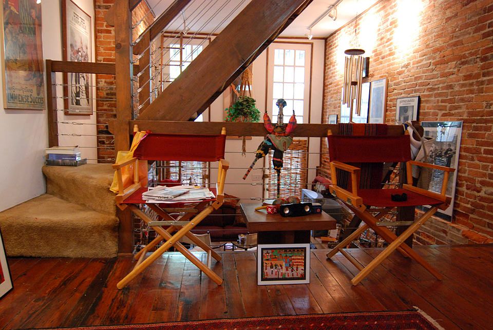 Entrance area showing open d