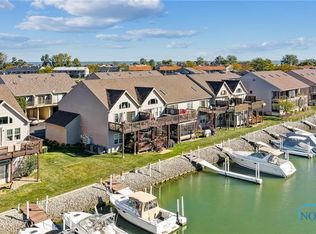 8934 W Canada Goose Ct, Oak Harbor, OH 43449