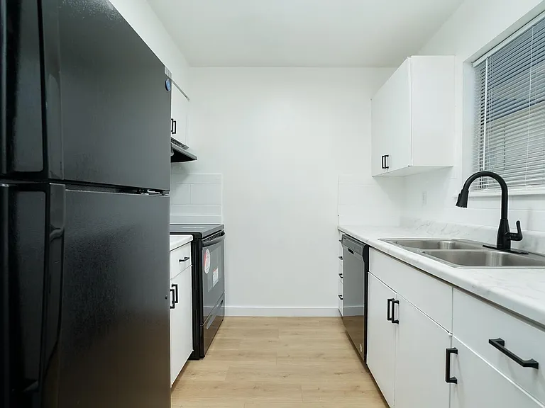 9511 Contessa Dr #21 — Photo 5