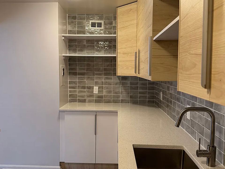 1st image of 11903 Parklawn Dr #1