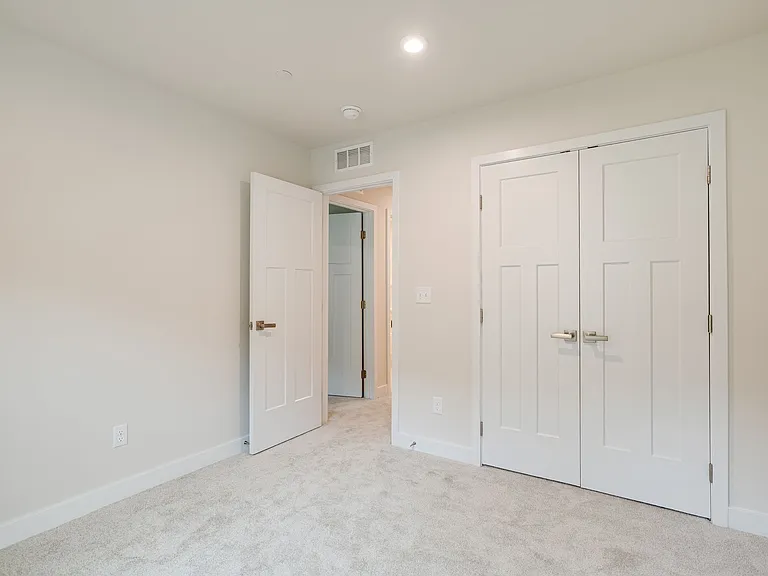 1041 Mountain View Dr — Photo 21