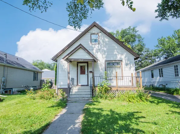 1517 8th Ave S, Fargo, ND 58103