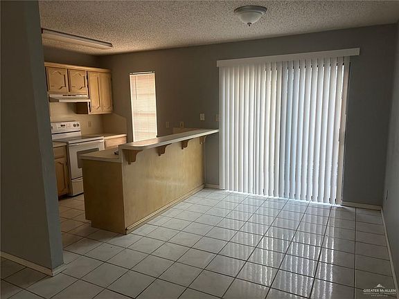 2nd image of 1913 Summer Breeze Rd