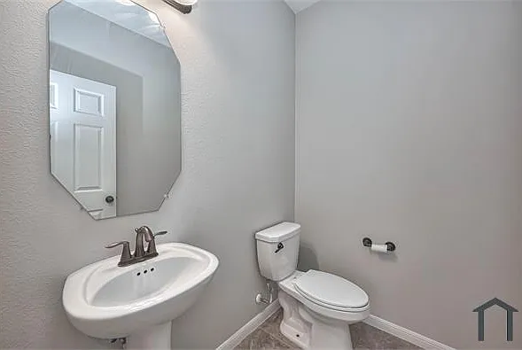 18210 Amalfi Coast Dr — Photo 26