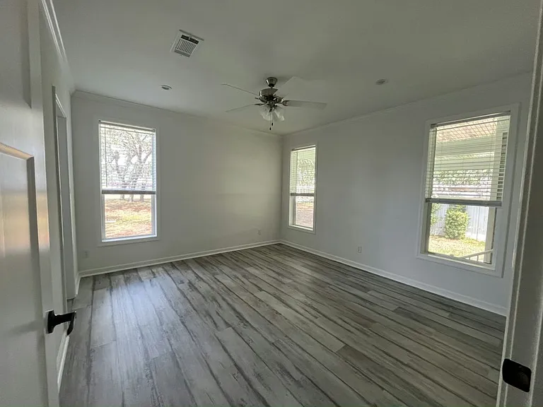 113 Hill Cir #405 — Photo 16