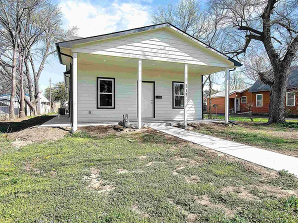 313 E 12th St, Wellington, KS 67152