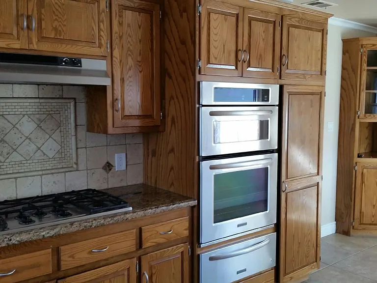 1075 Amethyst Dr — Photo 5