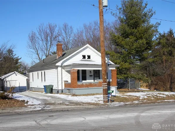 1807 E Siebenthaler Ave, Dayton, OH 45414