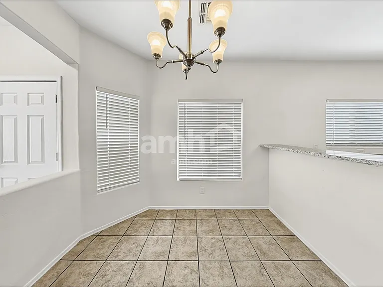 124 E Calle Puente Azul — Photo 7