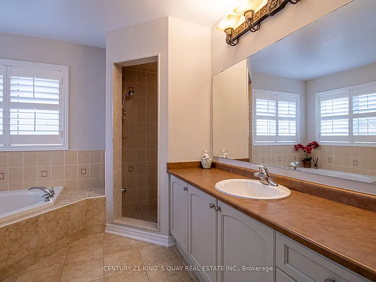 6 Messina Ave — Photo 43