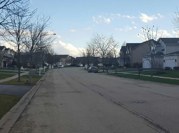 3rd image of 2906 Twin Falls Dr