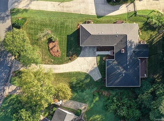 4th image of 8428 Market House Ln