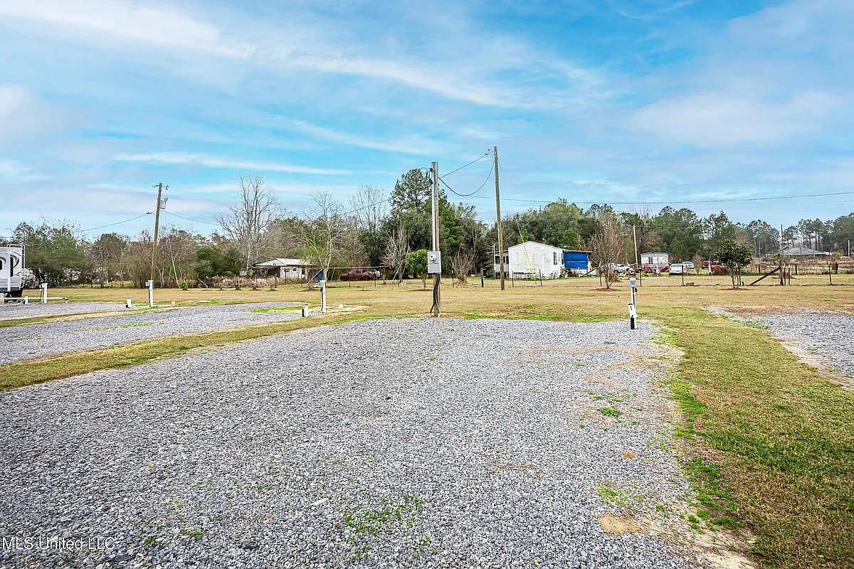 Building Photo - 144 Katie Eubanks Rd #7-8