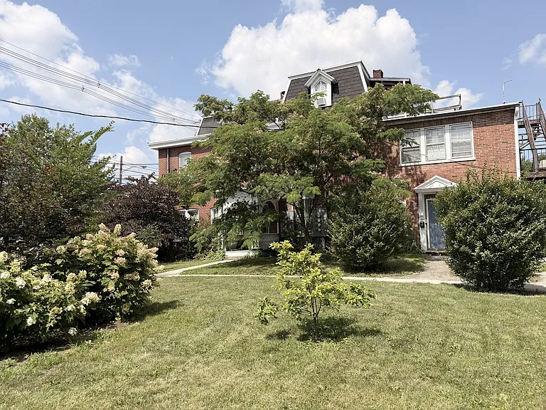 39 W King St #3 — Photo 2