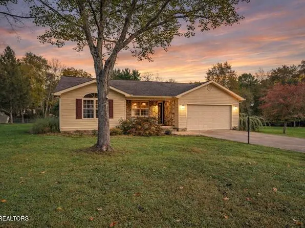 239 Golden Brook Dr, Crossville, TN 38555