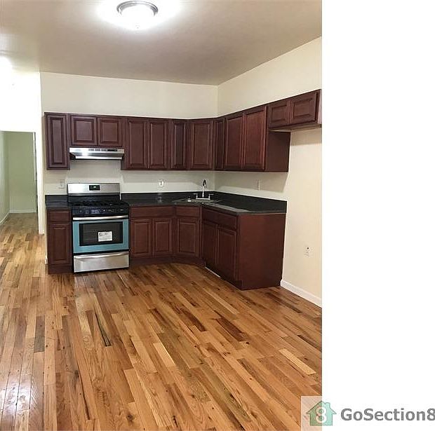 1st image of 17 Kenmore Ave #1