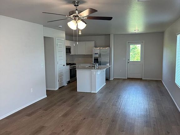 5th image of 9617 Gray Wolf Ln