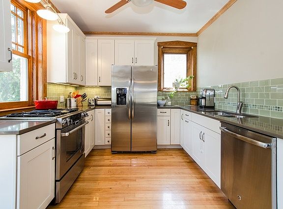 5th image of 4521 N Kilbourn Ave