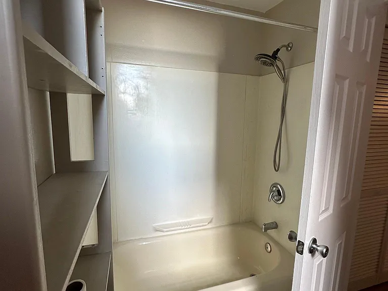 1420 Chapin St NW #302 — Photo 5