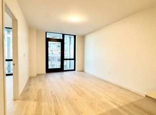 131-02-B Road 40 #16, Flushing, NY 11354