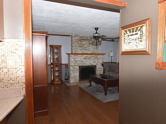 2nd image of 3760 Wehrman Ave