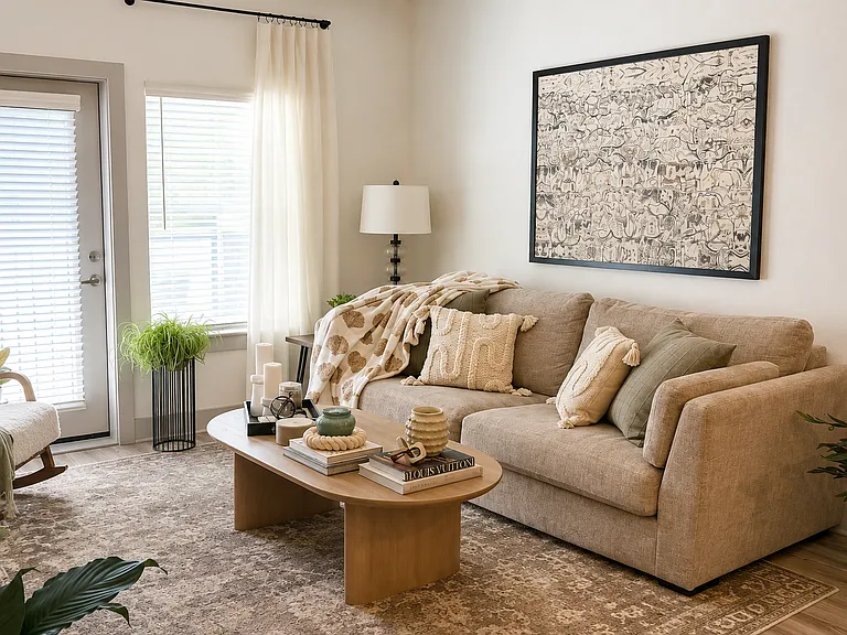 Azalea Bay Apartments — Photo 37