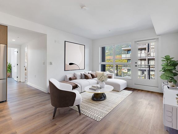 4th image of 38012 3rd Ave #401