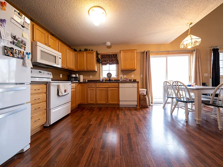 17570 Gillette Way — Photo 7