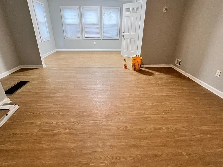 225 N Burgher Ave #1 — Photo 5