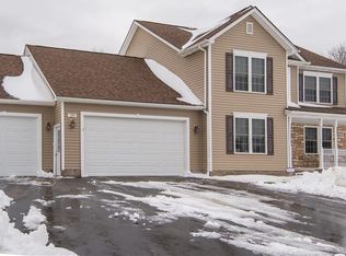 139 Raspberry Patch Dr, Rochester, NY 14612