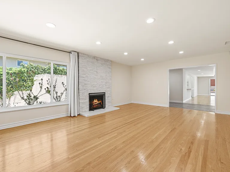 1808 Fern Ln — Photo 16
