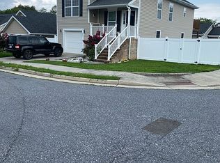 975 Drake Ln, Harrisonburg, VA 22802