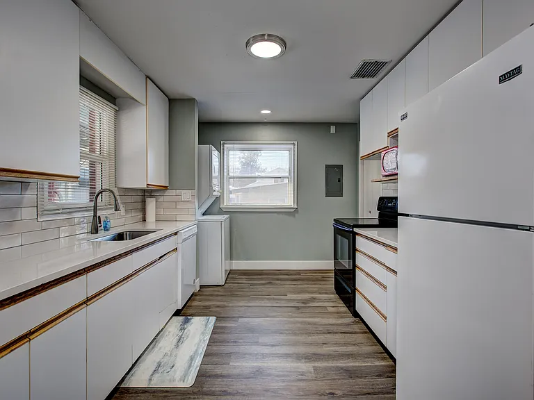 1416 S Chrisway Dr — Photo 14