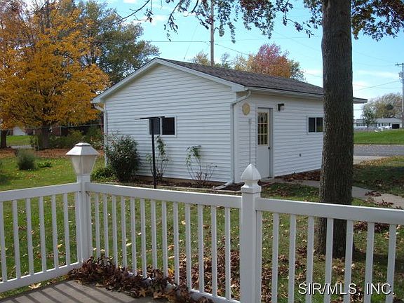 3rd image of 416 E Kirkland Dr