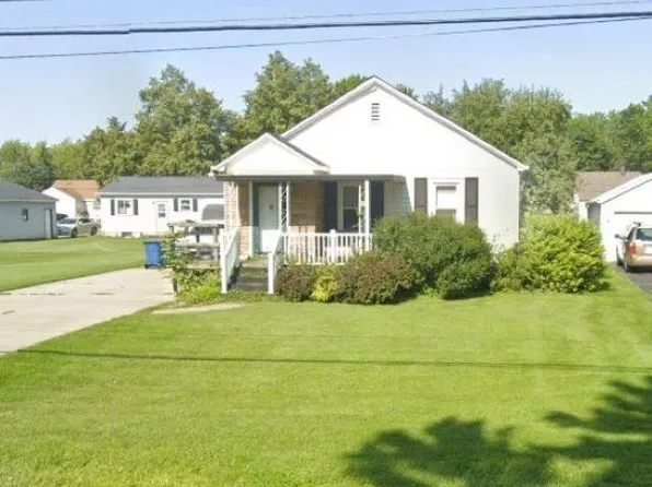 1055 N Schuermann Rd, Essexville, MI 48732